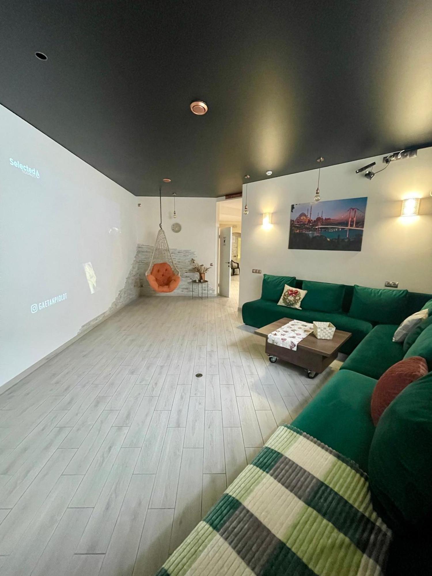 Апартаменти Underground&Spa 리비프 외부 사진